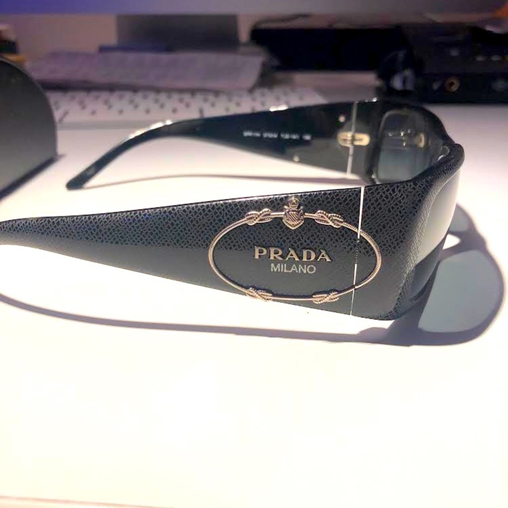 PRADA Sunglasses Like New*